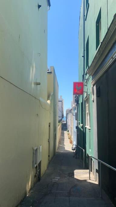 Lovely 4 Bedroom Home, Stones Throw From The Beach Brighton Eksteriør billede