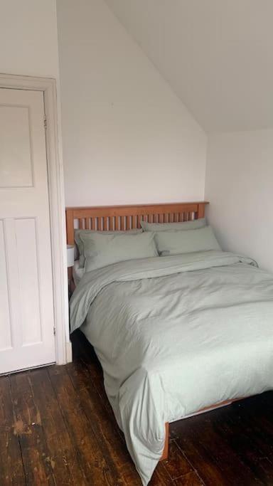 Lovely 4 Bedroom Home, Stones Throw From The Beach Brighton Eksteriør billede